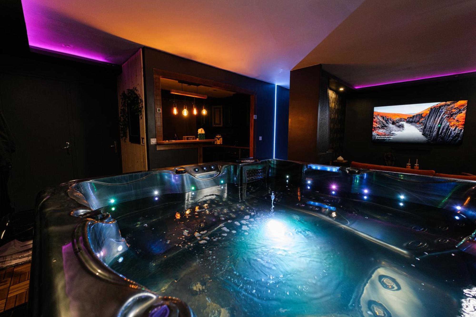 L Escale Jacuzzi Et Sauna 에브뢰 외부 사진