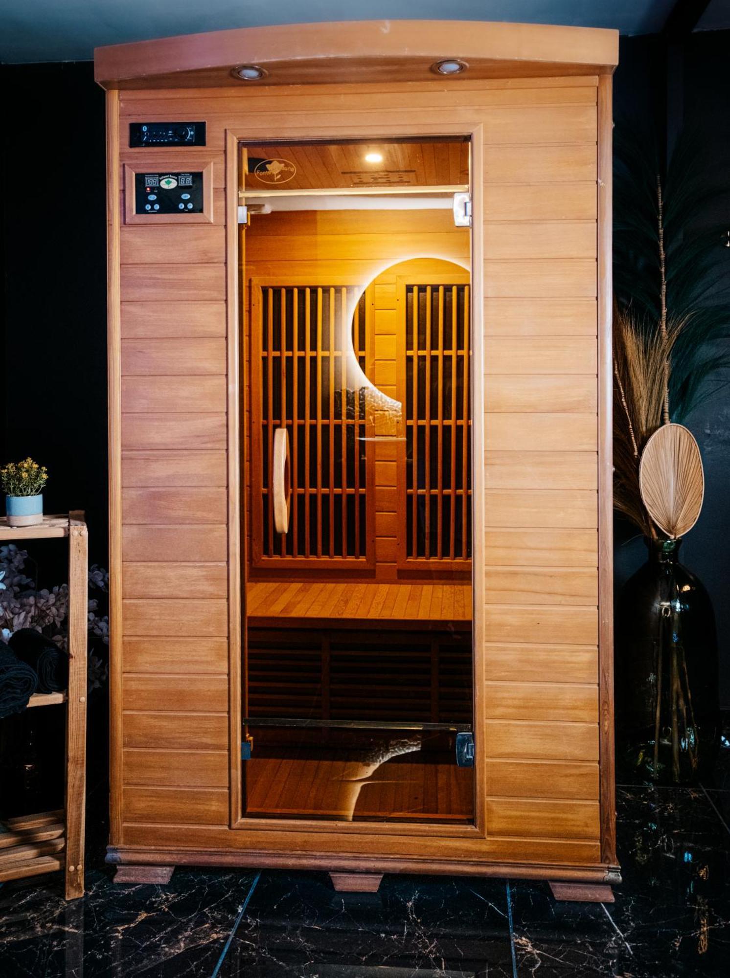 L Escale Jacuzzi Et Sauna 에브뢰 외부 사진